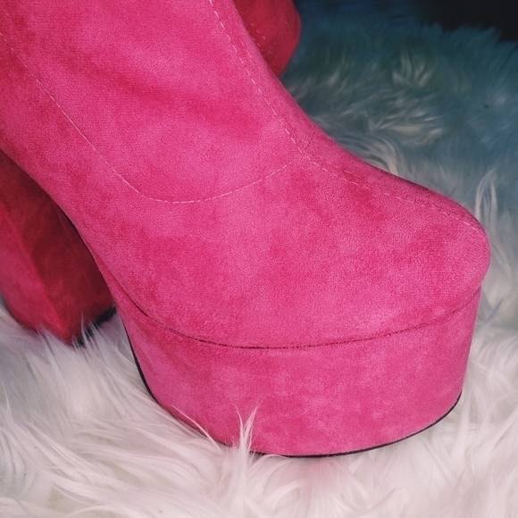 PINK SUEDE PLATFORM BOOTS - Picture 11 of 14